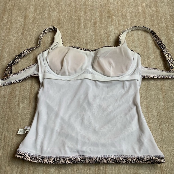 Athleta Paisley Print Ruched Tankini 34B/C Tan Cream Swimwear Top Vacation - Picture 8 of 11